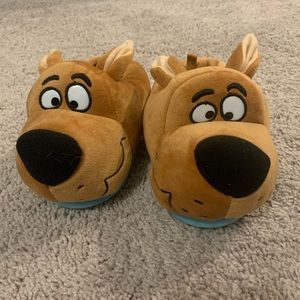 Toddler Scooby Doo Slippers, Size 9/10